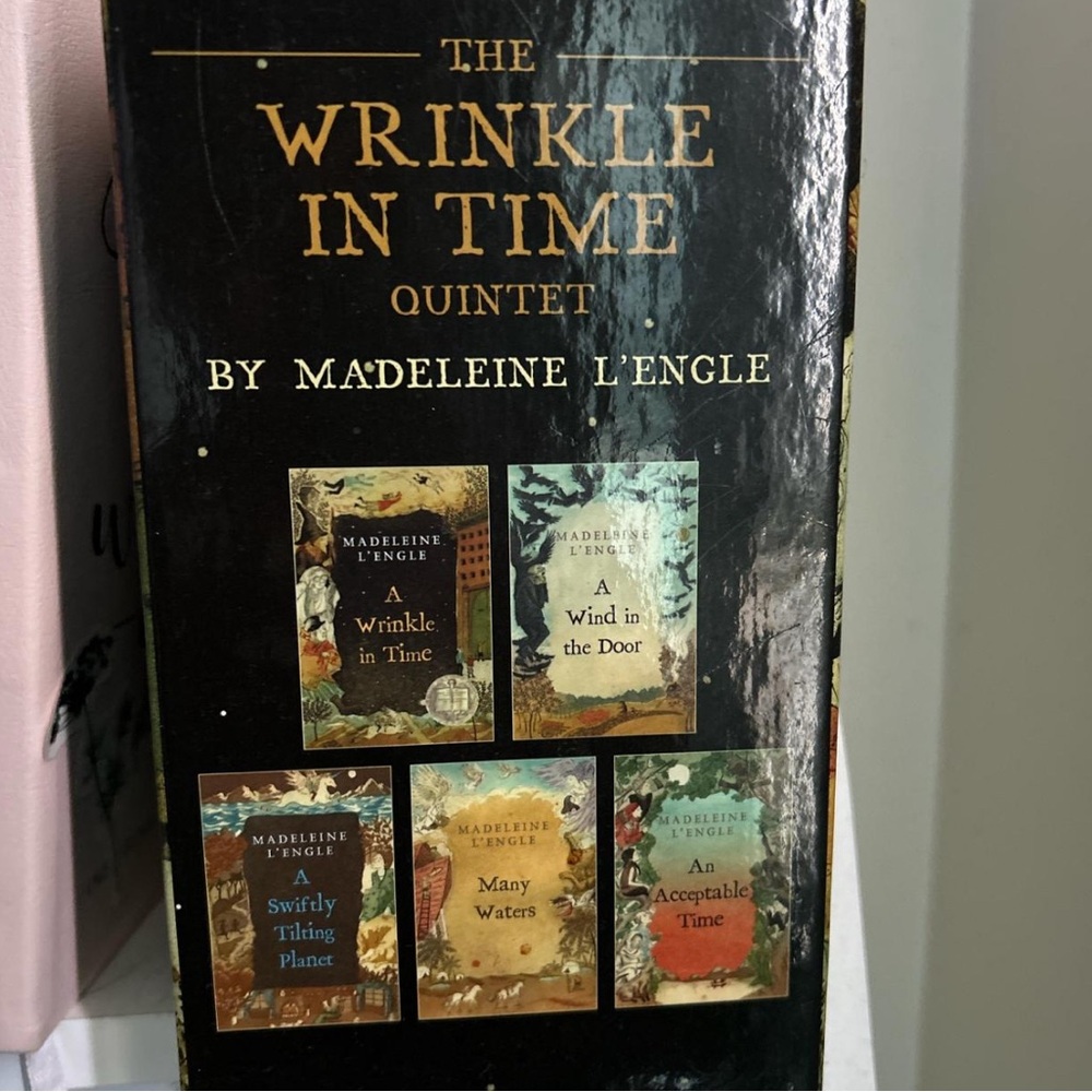 The Wrinkle in Time Quintet Book Set